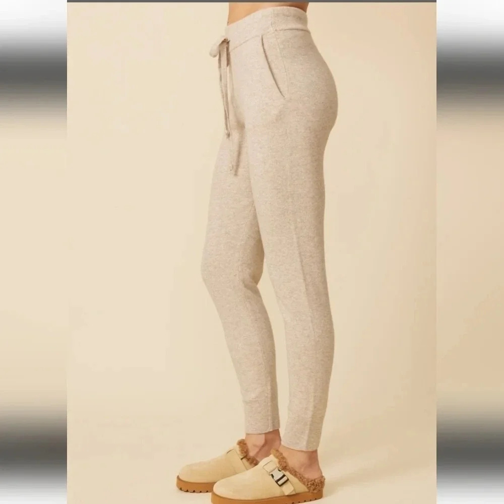 NWT || ONE GREY DAY || Sydney jogger